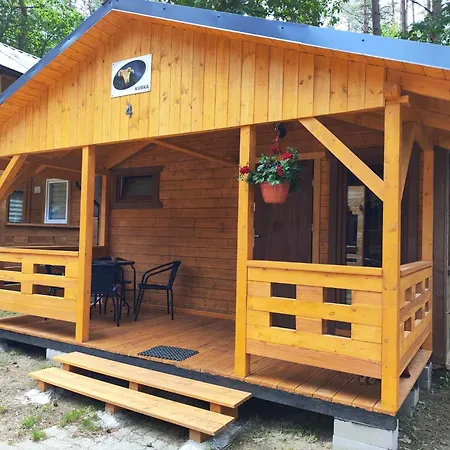 펜션 Osrodek Wypoczynkowy Skrzat 포비에로보